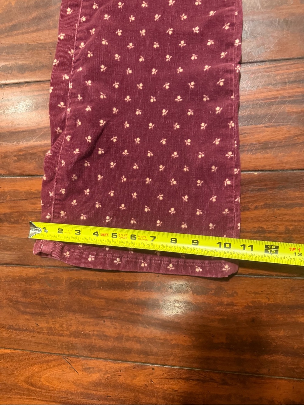 Anthropologie Maroon Wide-Leg Corduroy Jeans with Light Motif - Picture 10 of 11